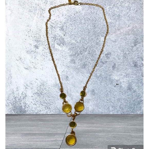 liz & co. Jewelry - Liz & Co Necklace Green Gold Tone Beaded Pendant 14 Inch Costume Glows UV light